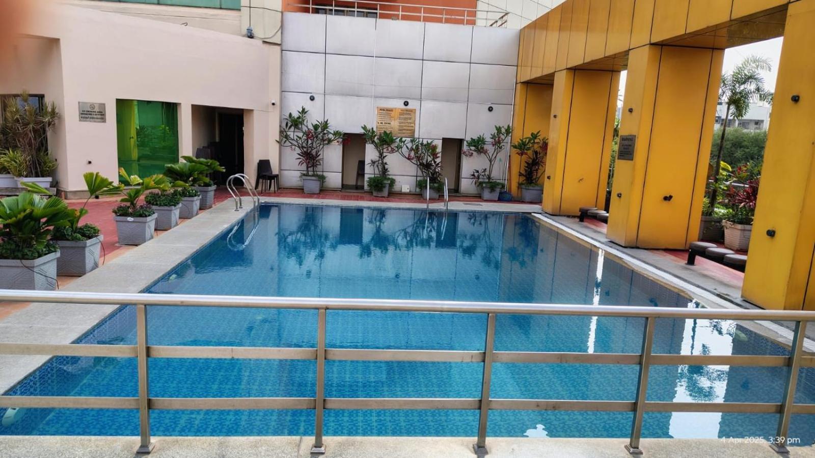 Hotel The Plaza Hyderabad Exteriör bild